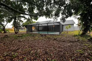 1310 SW Bellevue Ave, Port Saint Lucie, FL 34953 - Photo 17