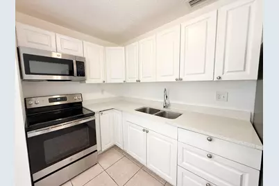 906 Foresteria Drive, Lake Park, FL 33403 - Photo 27