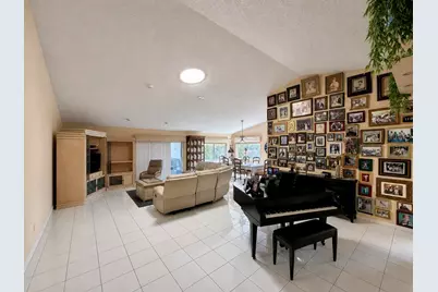 7758 Cloverfield Circle, Boca Raton, FL 33433 - Photo 5