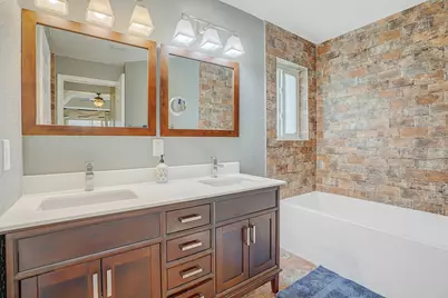 317 E Garden Cove Circle, Davie, FL 33325 - Photo 37