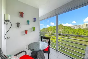 545 Oaks Ln, Pompano Beach, FL 33069 - Photo 51