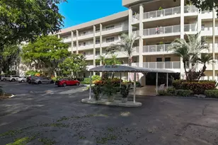 545 Oaks Ln, Pompano Beach, FL 33069 - Photo 77
