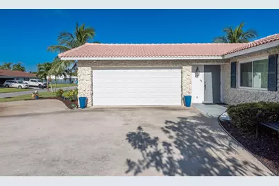 1315 SW 25th Avenue, Boynton Beach, FL 33426 - Photo 5