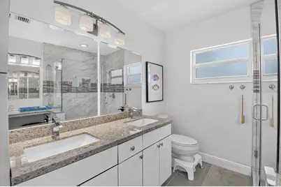 700 NE 70th Street, Boca Raton, FL 33487 - Photo 23