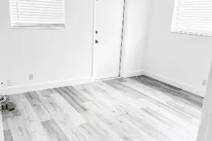 2837 NE 30th St, Fort Lauderdale, FL 33306 - Photo 5