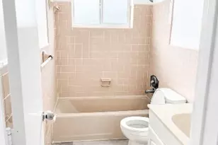2837 NE 30th St, Fort Lauderdale, FL 33306 - Photo 9