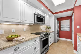 3000 N Ocean Dr, Singer Island, FL 33404 - Photo 7
