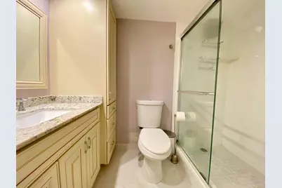 3800 Oaks Clubhouse Drive #311, Pompano Beach, FL 33069 - Photo 9