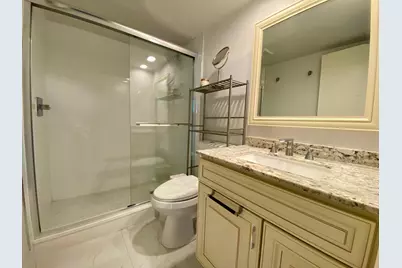 3800 Oaks Clubhouse Drive #311, Pompano Beach, FL 33069 - Photo 11