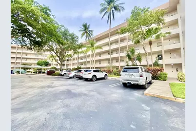 3800 Oaks Clubhouse Drive #311, Pompano Beach, FL 33069 - Photo 17