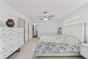 7190 NW 10th Ct, Margate, FL 33063 - Photo 7