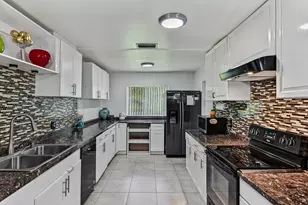 7190 NW 10th Ct, Margate, FL 33063 - Photo 3