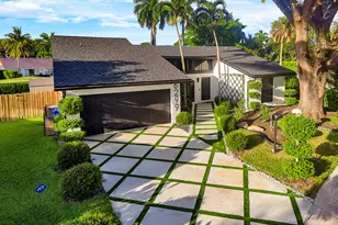 6299 Hollandaire Dr E, Boca Raton, FL 33433 - Photo 3