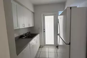 7424 Byron Ave, Miami Beach, FL 33141 - Photo 11