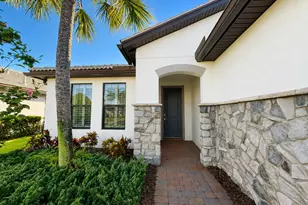 348 SE Courances Dr, Port Saint Lucie, FL 34984 - Photo 7