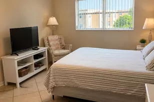 230 NE 26th Ave, Boynton Beach, FL 33435 - Photo 9