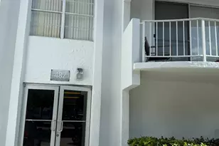 482 NW 165th St Rd, Miami, FL 33169 - Photo 3