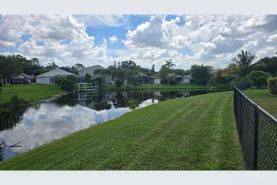118 Cambridge Lane, Royal Palm Beach, FL 33411 - Photo 39