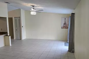 118 Cambridge Ln, Royal Palm Beach, FL 33411 - Photo 7