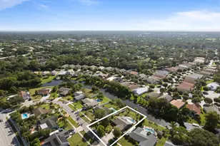 108 Cambridge Ln, Royal Palm Beach, FL 33411 - Photo 35