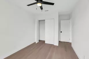 176 NW 106th Terrace, Pembroke Pines, FL 33026 - Photo 9