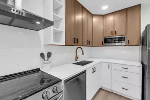 176 NW 106th Terrace, Pembroke Pines, FL 33026 - Photo 19