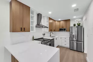 176 NW 106th Terrace, Pembroke Pines, FL 33026 - Photo 1