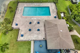 176 NW 106th Terrace, Pembroke Pines, FL 33026 - Photo 37