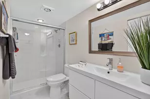 4301 Martinique Cir, Coconut Creek, FL 33066 - Photo 17
