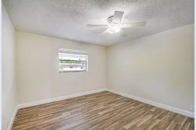 1733 3rd Avenue N #24, Lake Worth, FL 33460 - Photo 17
