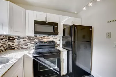 1733 3rd Avenue N #24, Lake Worth, FL 33460 - Photo 11
