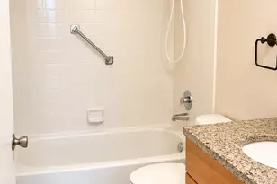 13001 SW 11th Ct, Pembroke Pines, FL 33027 - Photo 15