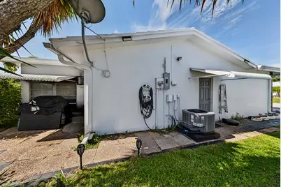 2930 NW 1st Drive, Pompano Beach, FL 33064 - Photo 37