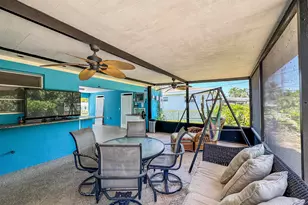 1326 Lake Erie Dr, Lake Worth, FL 33461 - Photo 11