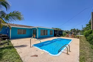 1326 Lake Erie Dr, Lake Worth, FL 33461 - Photo 15