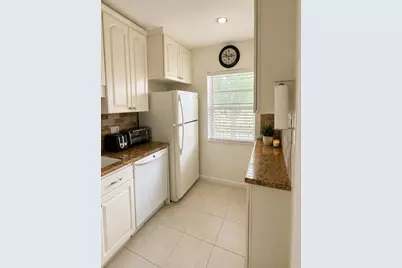 150 Lake Meryl Drive #247, West Palm Beach, FL 33411 - Photo 7