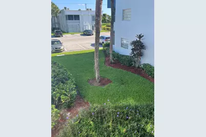 93 Normandy B, Delray Beach, FL 33484 - Photo 19