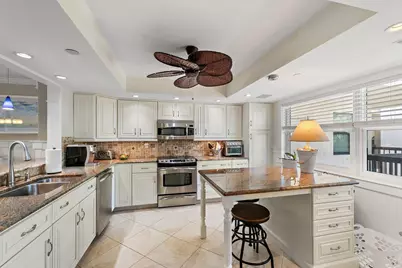 374 Golfview Road #405, North Palm Beach, FL 33408 - Photo 5