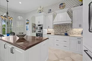 11693 S Breeze Pl, Wellington, FL 33449 - Photo 15
