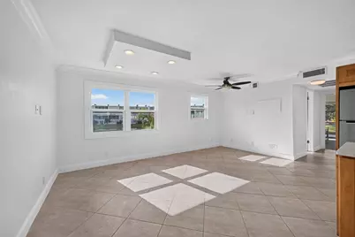 2044 Durham B, Deerfield Beach, FL 33442 - Photo 5