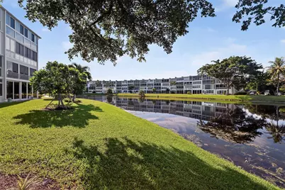 2044 Durham B, Deerfield Beach, FL 33442 - Photo 17