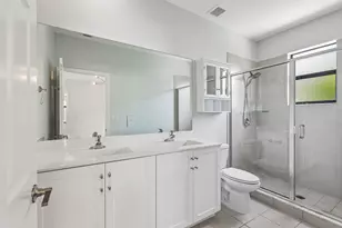 3567 W 110th Terrace, Hialeah, FL 33018 - Photo 37