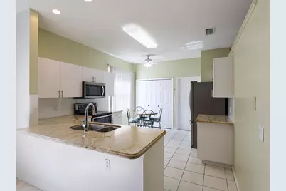907 NW Sarria Court, Port Saint Lucie, FL 34986 - Photo 9
