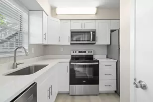 1360 NE 27th Terrace W, Pompano Beach, FL 33062 - Photo 5