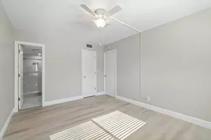 1360 NE 27th Terrace W, Pompano Beach, FL 33062 - Photo 9