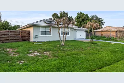 1167 SW Gardena Avenue, Port Saint Lucie, FL 34953 - Photo 9