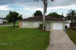 1901 SW Dorado Ln, Port Saint Lucie, FL 34953 - Photo 1