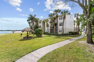 734 Executive Center Dr, West Palm Beach, FL 33401 - Photo 9
