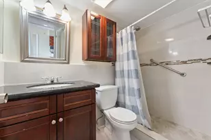 734 Executive Center Dr, West Palm Beach, FL 33401 - Photo 7