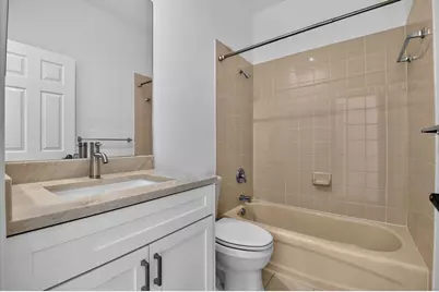 8107 Bellafiore Way, Boynton Beach, FL 33472 - Photo 15